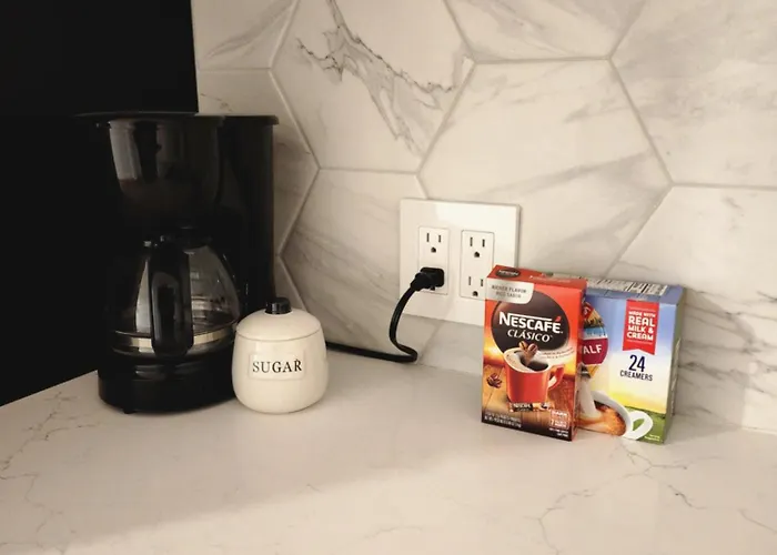 Homesmart: Cozy Charm Meets High-Tech In Prime Area