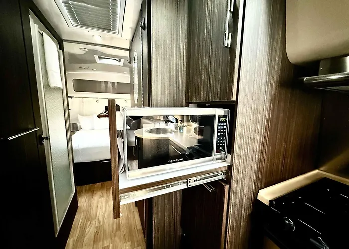 Airstream Canyon