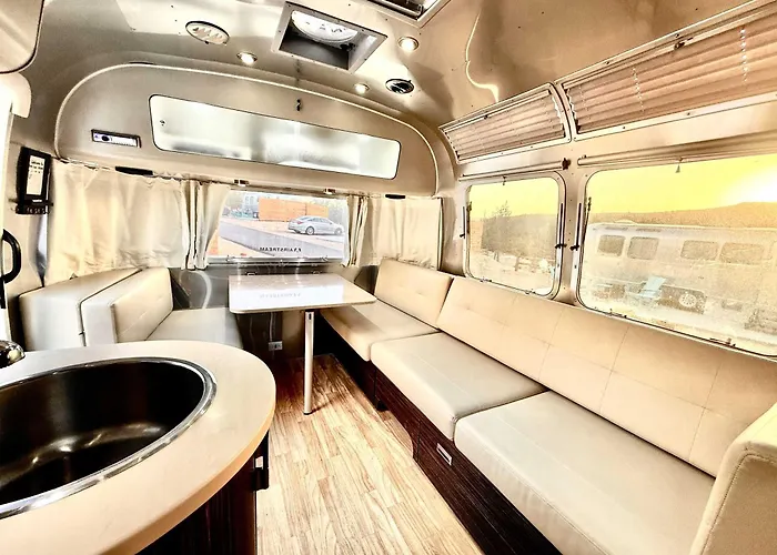 Airstream Canyon