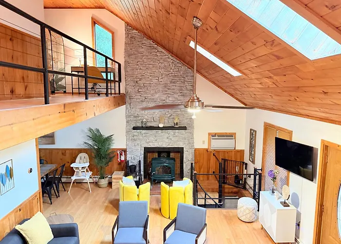 Bethel Escape Hot Tub 4 Beds Game Room And Fire Pit Fully Stocked Kitchen