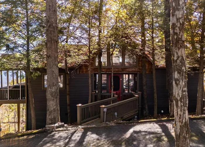 Enjoy Mountain Views, Cook Out On The Weber Grill & Relax! - Canoe Believe It
