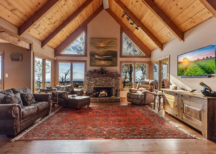 Enjoy Mountain Views, Cook Out On The Weber Grill & Relax! - Canoe Believe It
