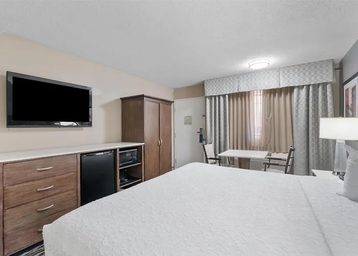 Best Western Los Alamitos Inn & Suites