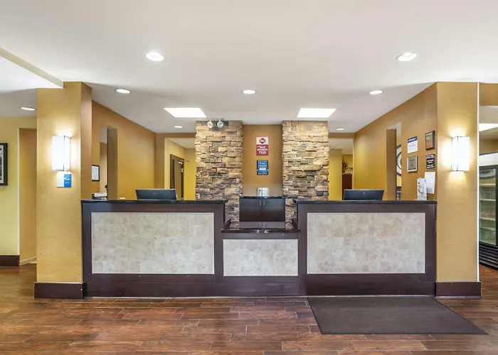 Best Western Plus University Park Inn & Suites