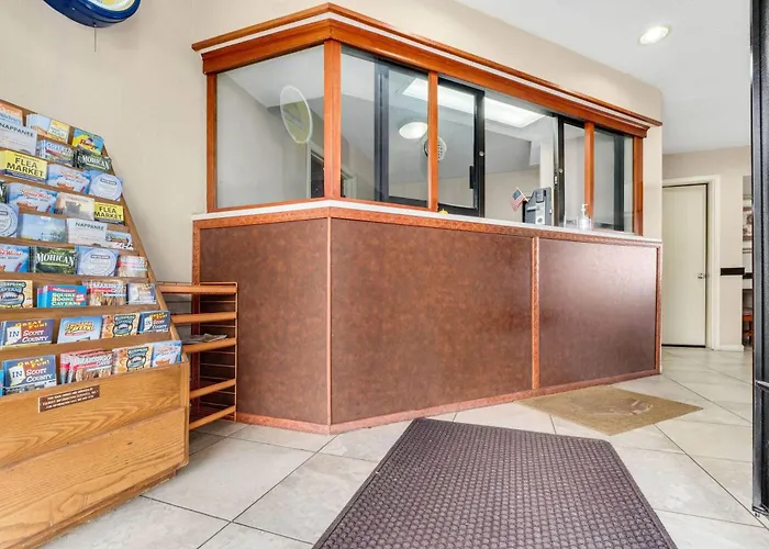 Days Inn By Wyndham Fort Wayne