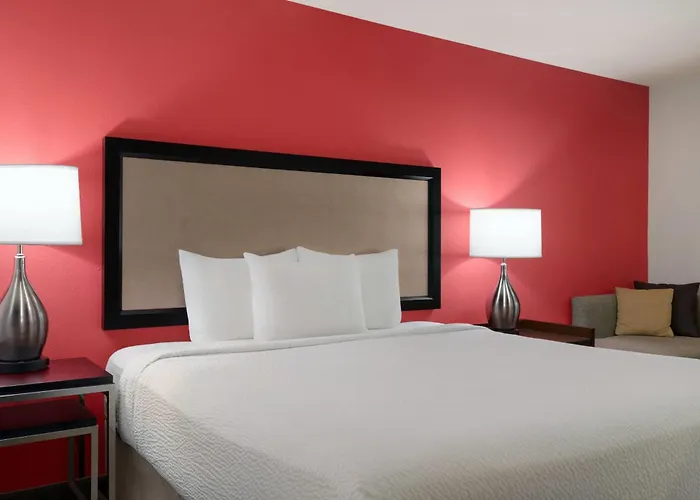 Ramada By Wyndham Del Rio
