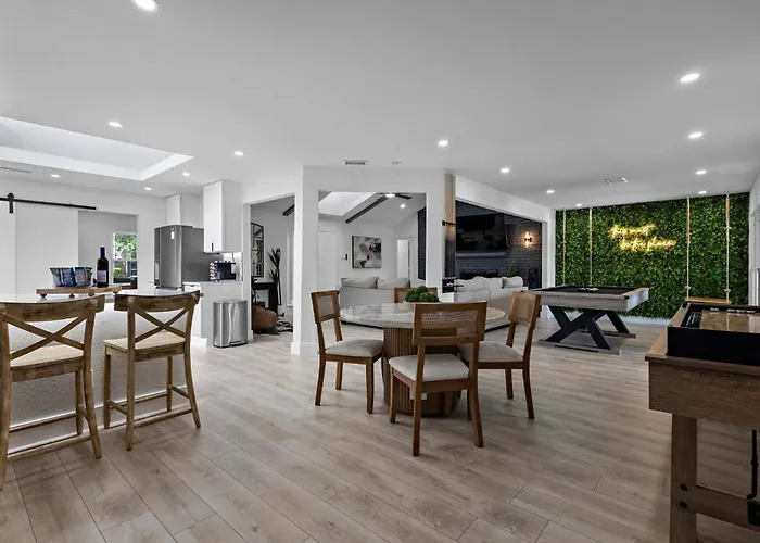 Family Platinum Escape With Heated Pool And Gameroom