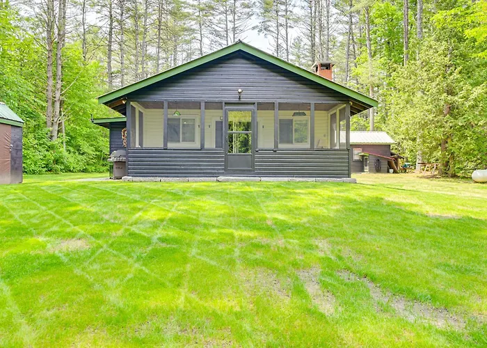 Winter Cabin W/ Hot Tub In Schroon Lake, Ny!