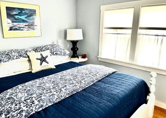 Cozy Capen Cottage