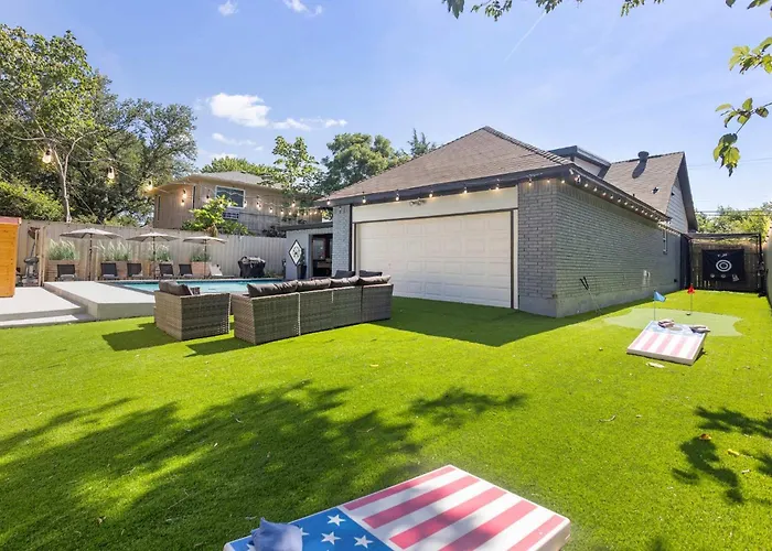 Family Paradise Playhouse Includes Pool And Gameroom