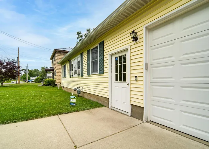 Waterfront Chautauqua Lake Home W/ Deck & Grill!