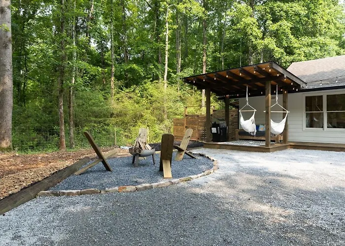 Tranquility Pond Cottage, Relax, Fish And Unwind