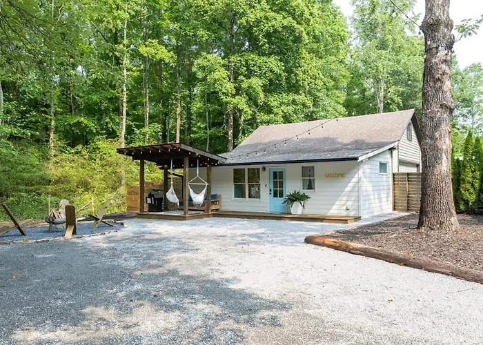 Tranquility Pond Cottage, Relax, Fish And Unwind