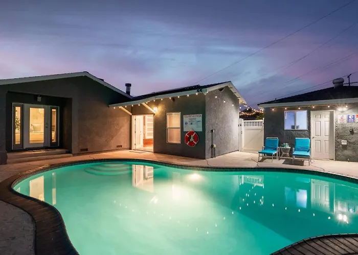 Coastal Lagoon - Pool Heating - Games - Air Hockey