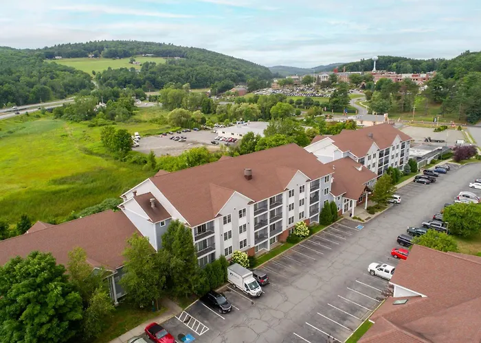 White River Inn & Suites