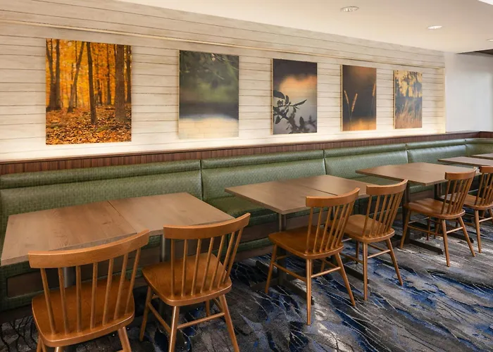 Fairfield Inn & Suites By Marriott St. Louis Pontoon Beach/Granite City, Il
