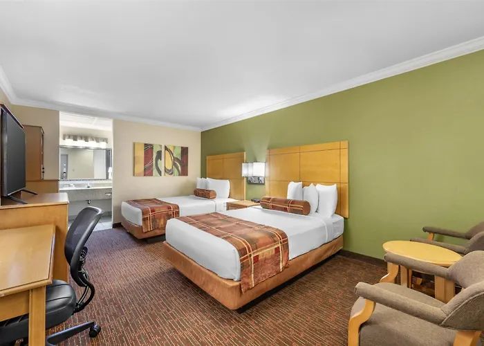 Best Western Angus Inn