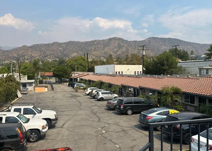 Stardust Inn