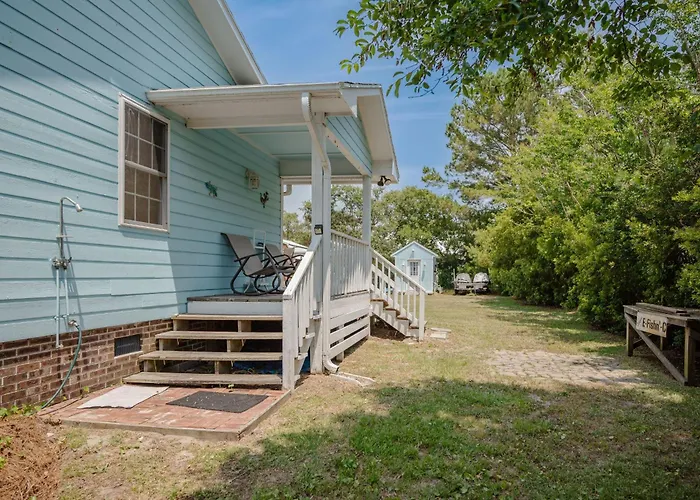 Cottage Breeze By Oak Island Accommodations
