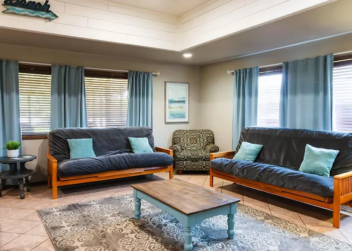 Lakefront Captains Quarters - 31