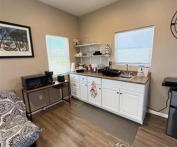 The Studio Apartment In Clairemont - New Ac Unit