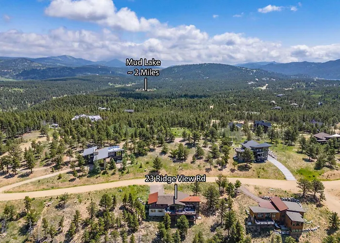 Ridge View Retreat - Panoramic Views And Hot Tub