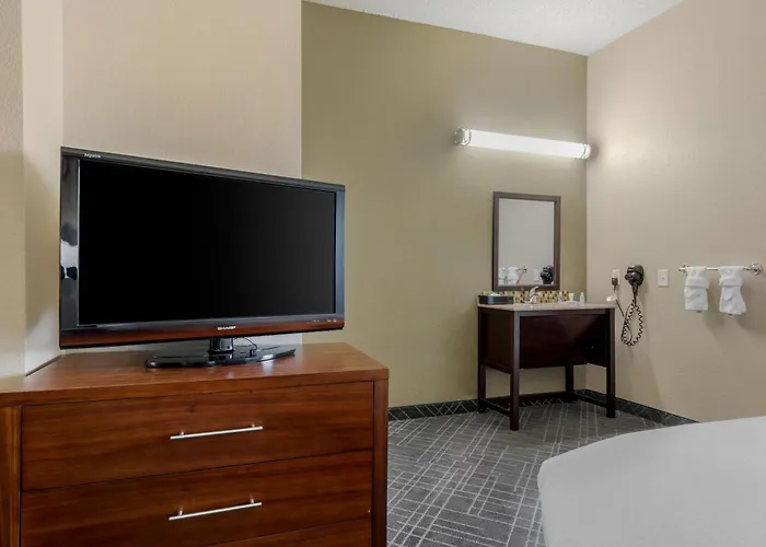 Comfort Suites Waco North - Near University Area
