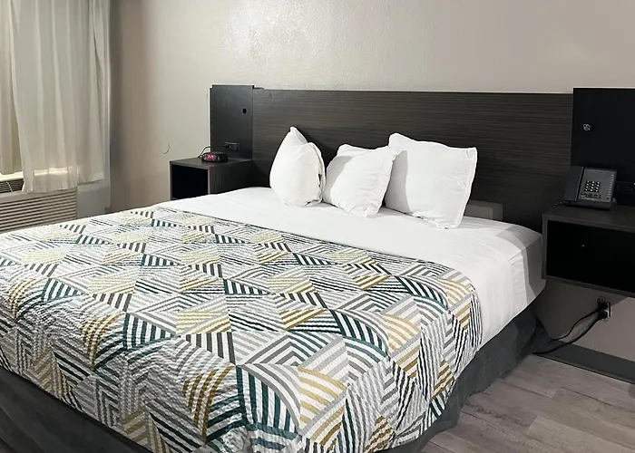 Motel 6 Opelika Al