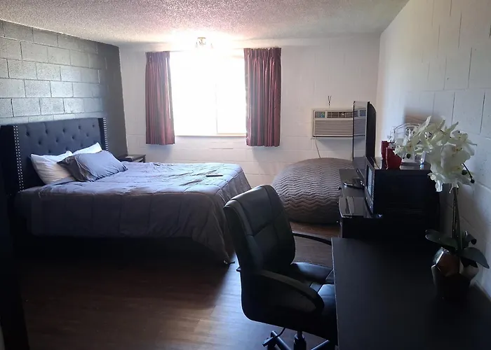 The Pines Motel