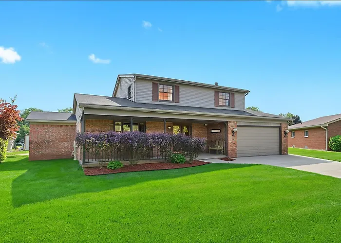 Grandma'S Fun 5Br House - Heated Indoor Pool