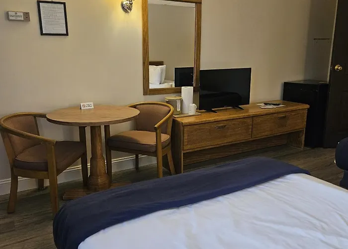 Otter Creek Inn