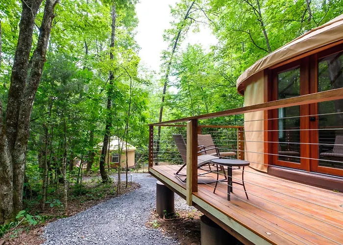 Couples Yurt - The Dreamer At Valley Bear Farms Resort