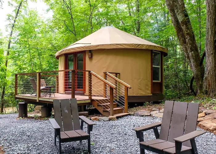 Couples Yurt - The Dreamer At Valley Bear Farms Resort
