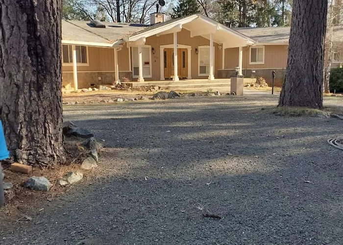 Grass Valley Oasis - Spacious Family Retreat Near Rollins Lake