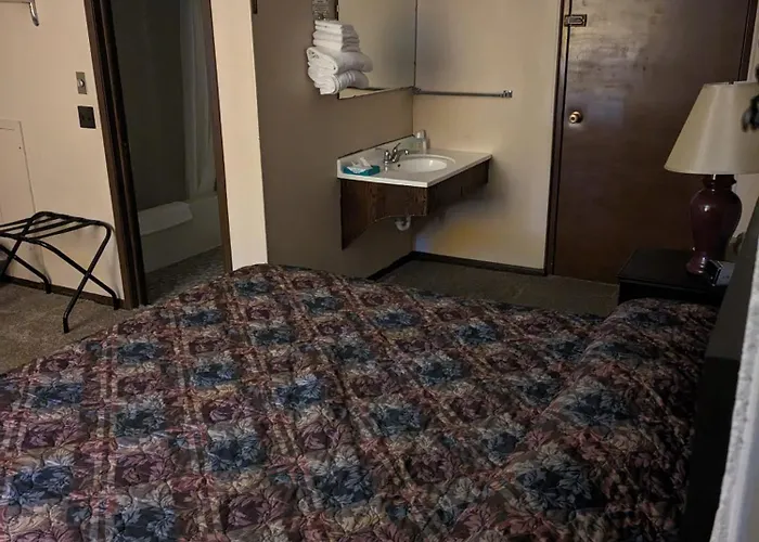 Paradise Falls Motel