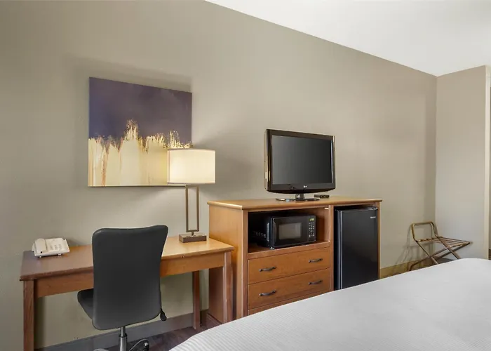 Best Western Woodburn Inn