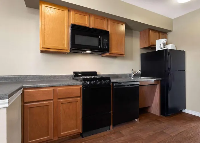 Eagle'S Den Three Rivers Texas A Travelodge By Wyndham