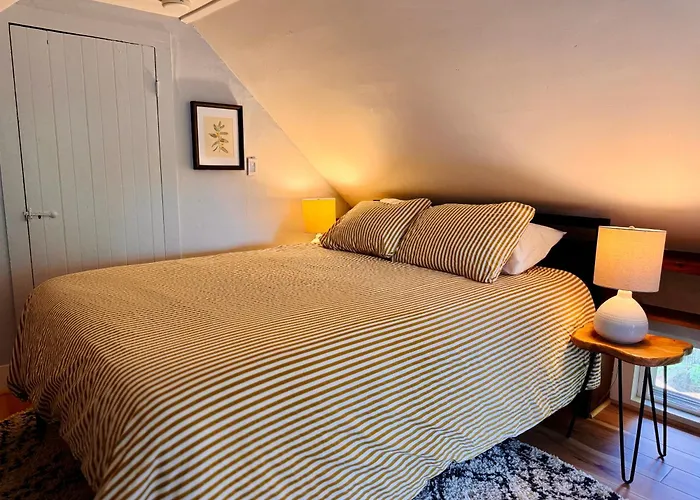 Charming 1Bd Loft In Shelburne