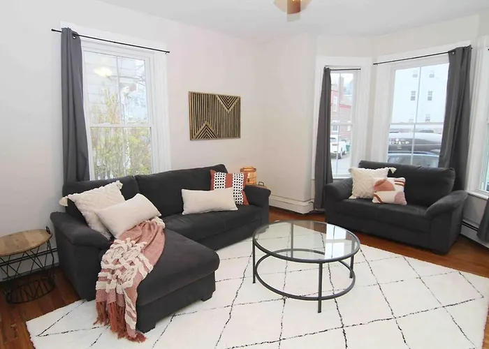 2 Bedroom City Sanctuary - 5 Mins To Historical Salem!