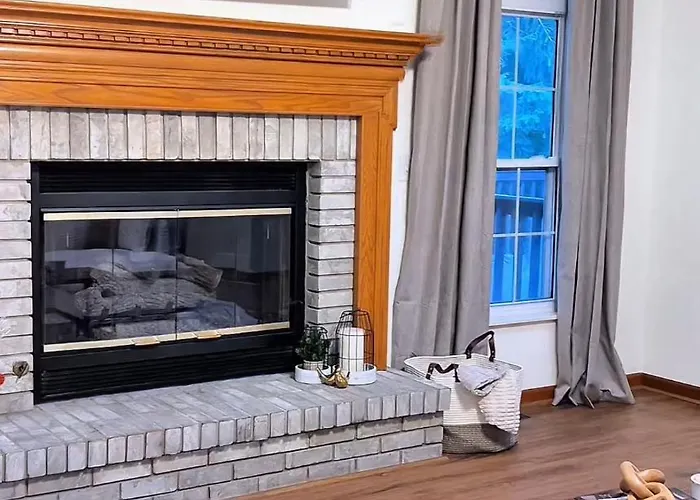 Cozy Home Ofallon