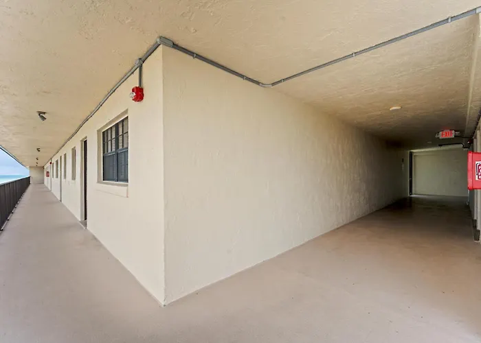 Stunning 2Bd 2Ba Condo - Ocean Front Complex In New Smyrna Beach