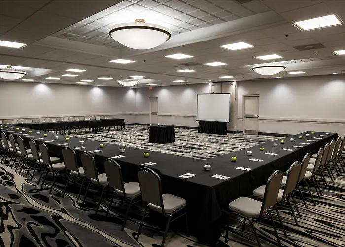 Embassy Suites By Hilton Chicago Schaumburg Woodfield