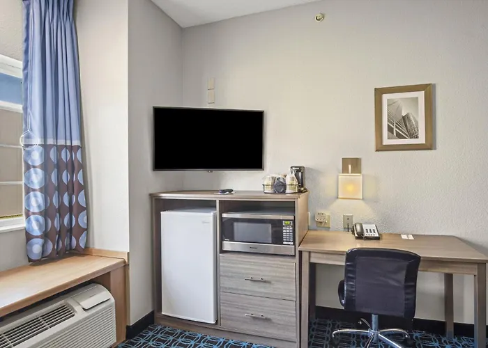 Sonesta Essential Hotels & Suites Kansas City Blue Springs