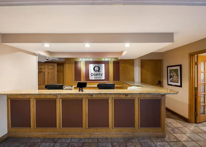 Quality Inn & Suites Cincinnati I-275