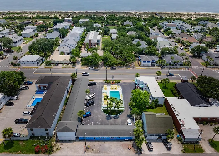 Royal Palms Motel