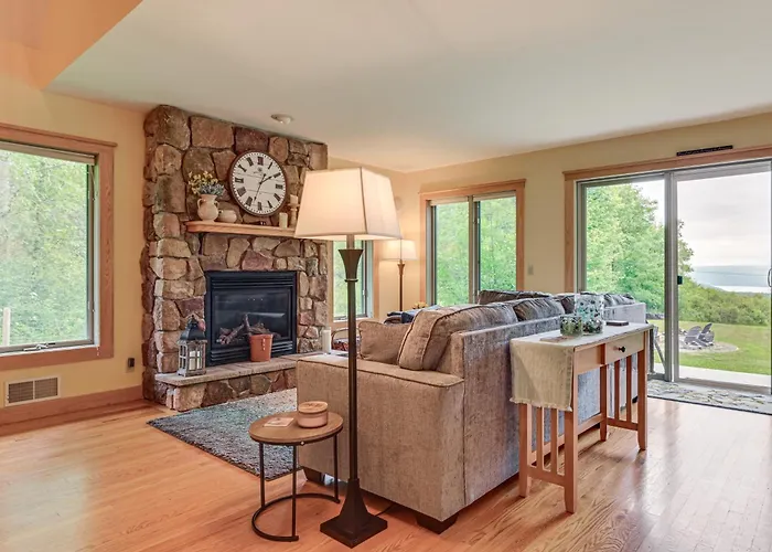 Finger Lakes Home W/ Private Pool & Lake Views!