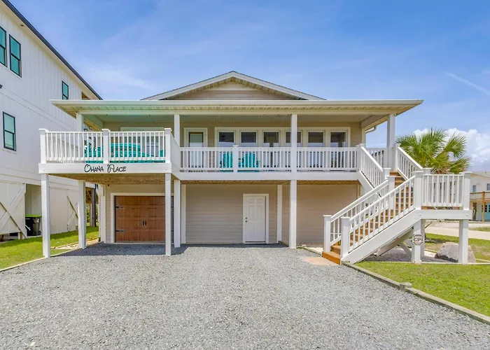 Ocean-View Family Beach House | Sleeps 10