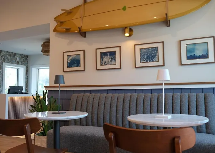 Oceaneer Hotel