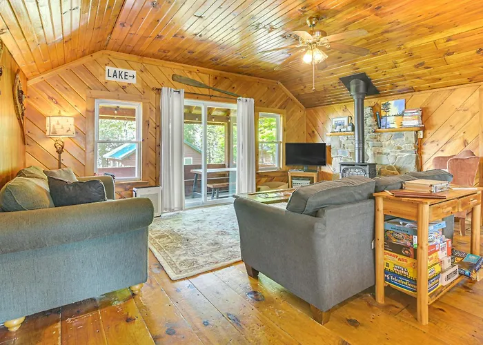 Rustic Cabin Retreat On Rangeley Lake!