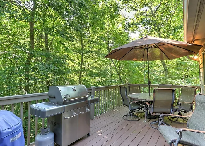 Cozy Retreat With Fireplace, Netflix & Easy Ramp Access - Deer View Retreat